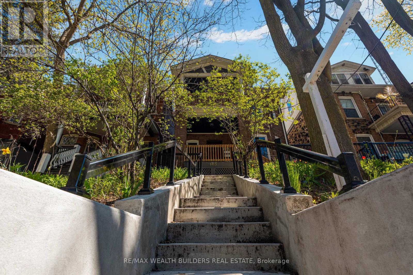 A - 163 Parkside Drive, Toronto, Ontario  M6R 2Y8 - Photo 3 - W12971626