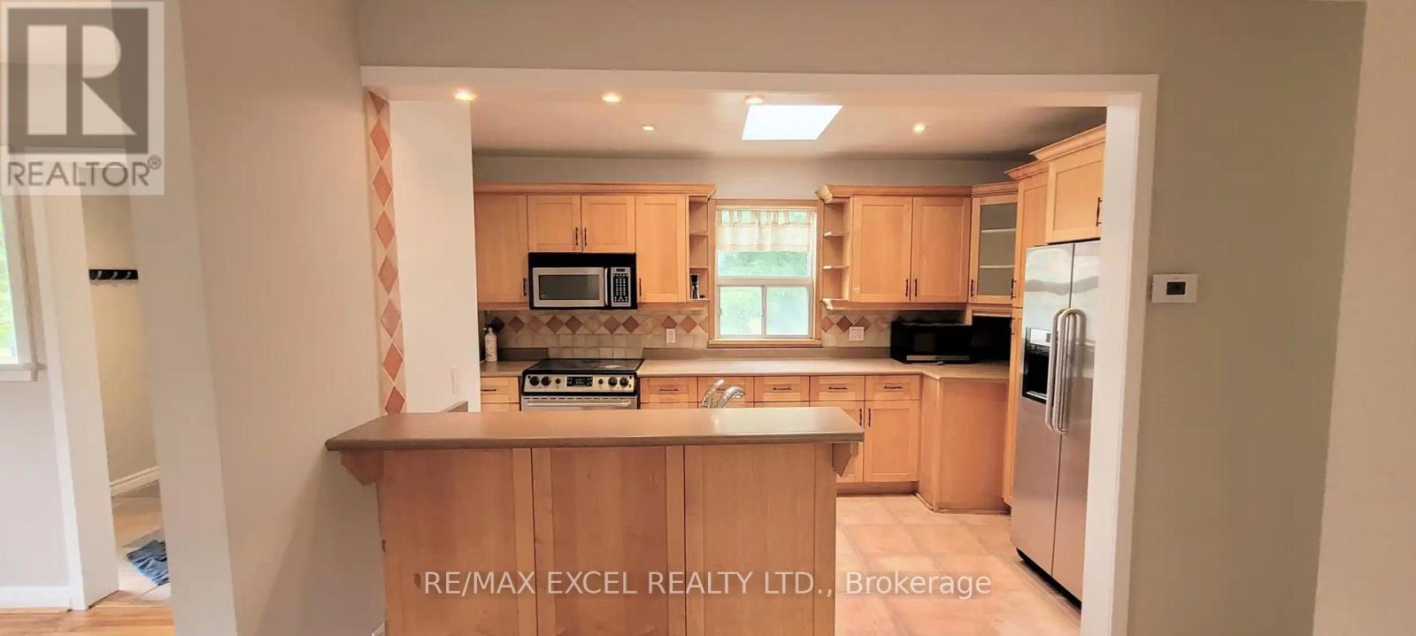 2 Rufford Road, Toronto, Ontario  M8W 4V4 - Photo 10 - W12971630