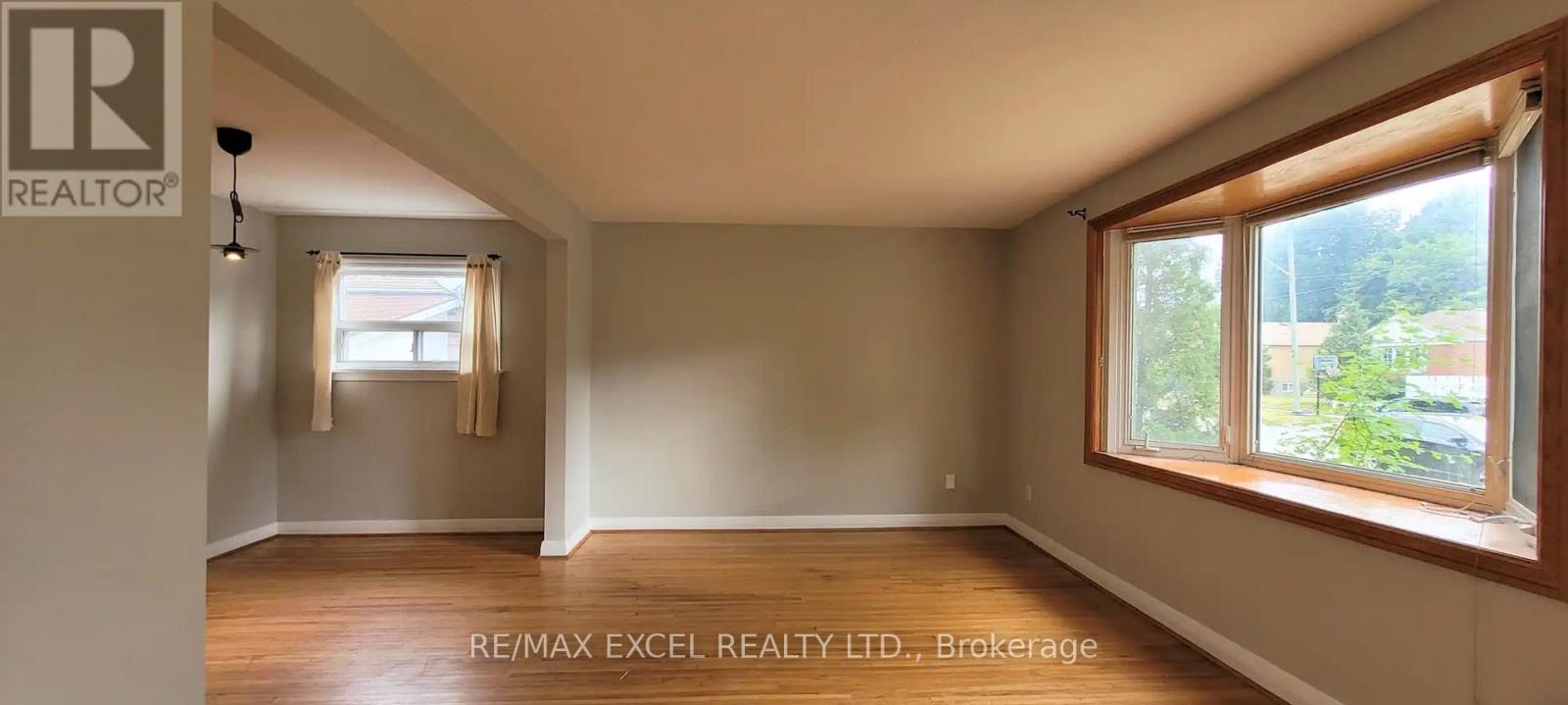 2 Rufford Road, Toronto, Ontario  M8W 4V4 - Photo 3 - W12971630