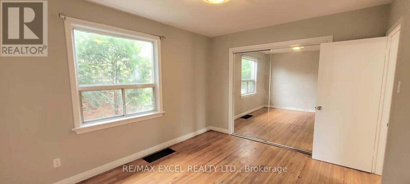 2 Rufford Road, Toronto, Ontario  M8W 4V4 - Photo 6 - W12971630