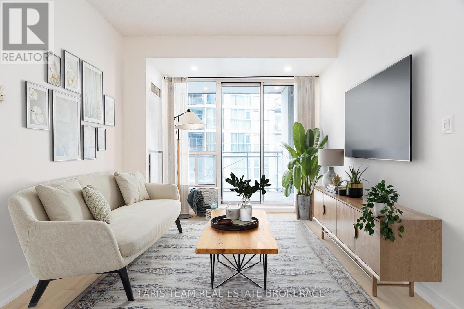 806 - 88 Palace Pier Court, Toronto, Ontario  M8V 4C2 - Photo 13 - W12971634