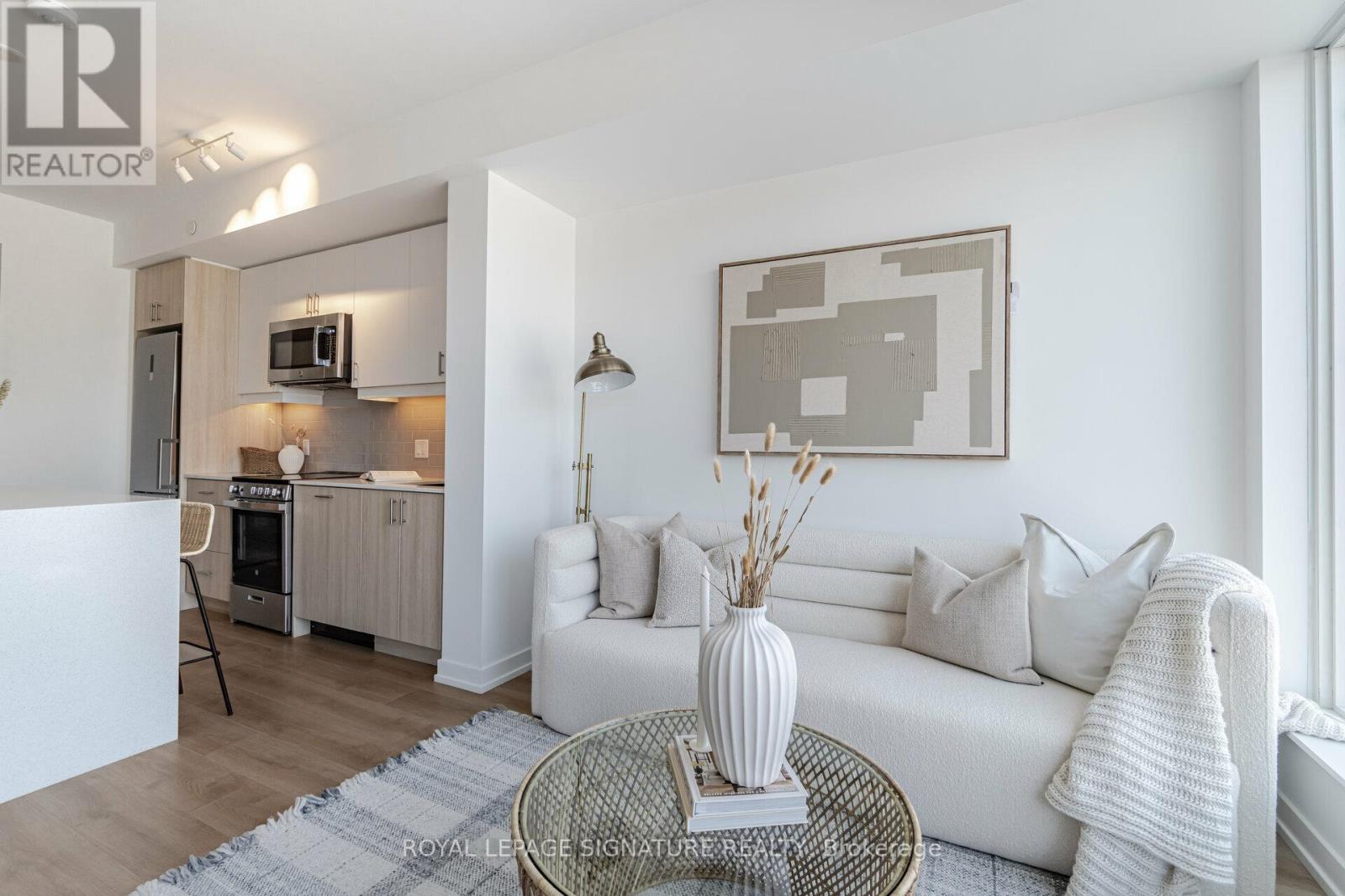 204 - 1195 The Queensway, Toronto, Ontario  M8Z 0H1 - Photo 11 - W12971644