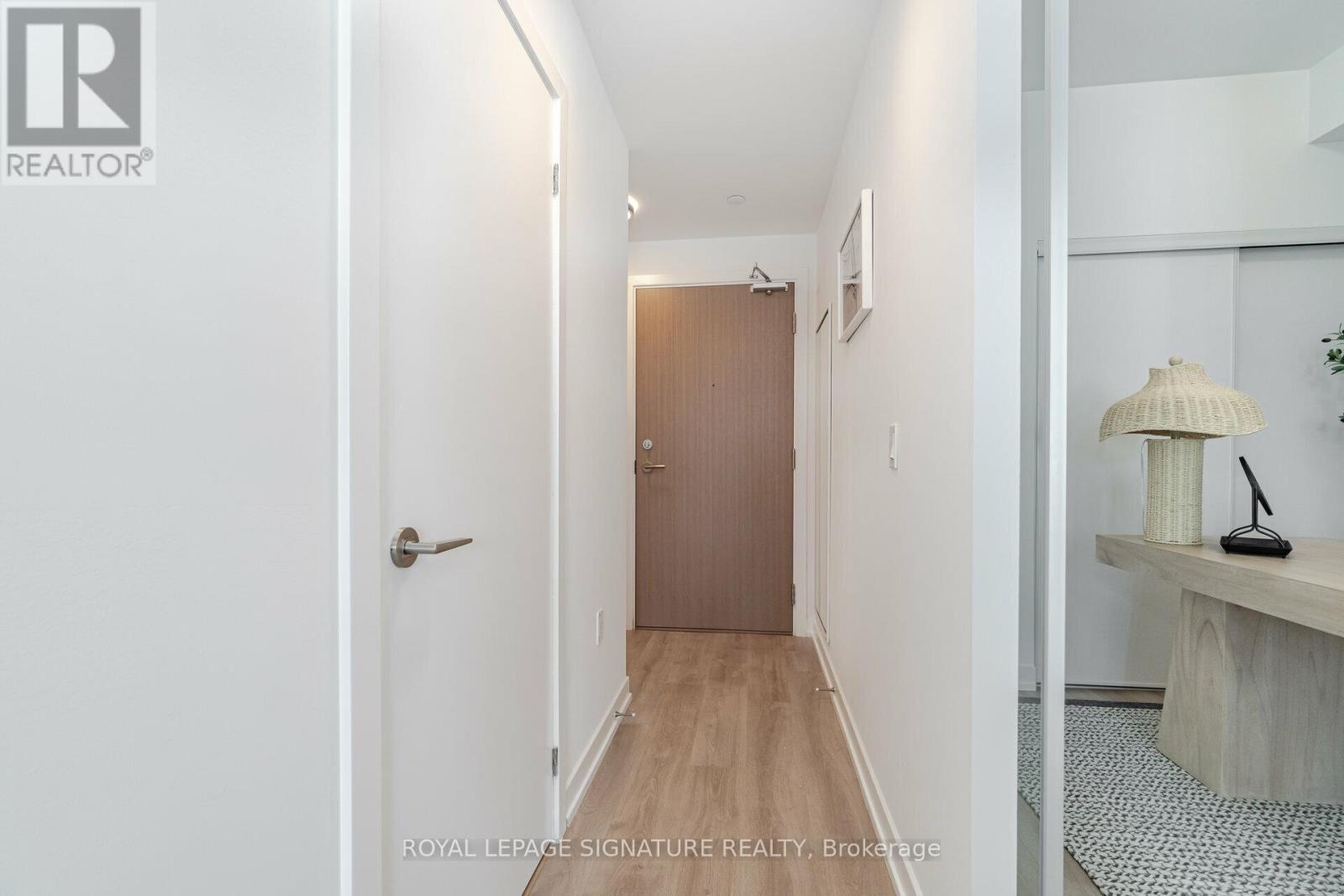 204 - 1195 The Queensway, Toronto, Ontario  M8Z 0H1 - Photo 2 - W12971644