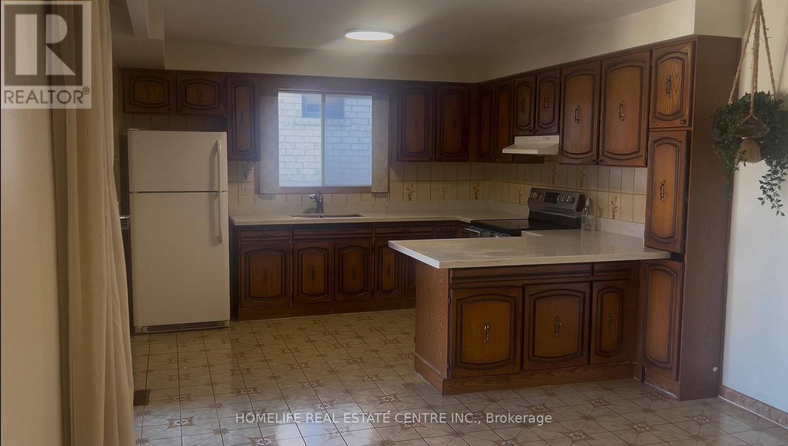 639 Royal York Road, Toronto, Ontario  M8Y 2S9 - Photo 2 - W12971650