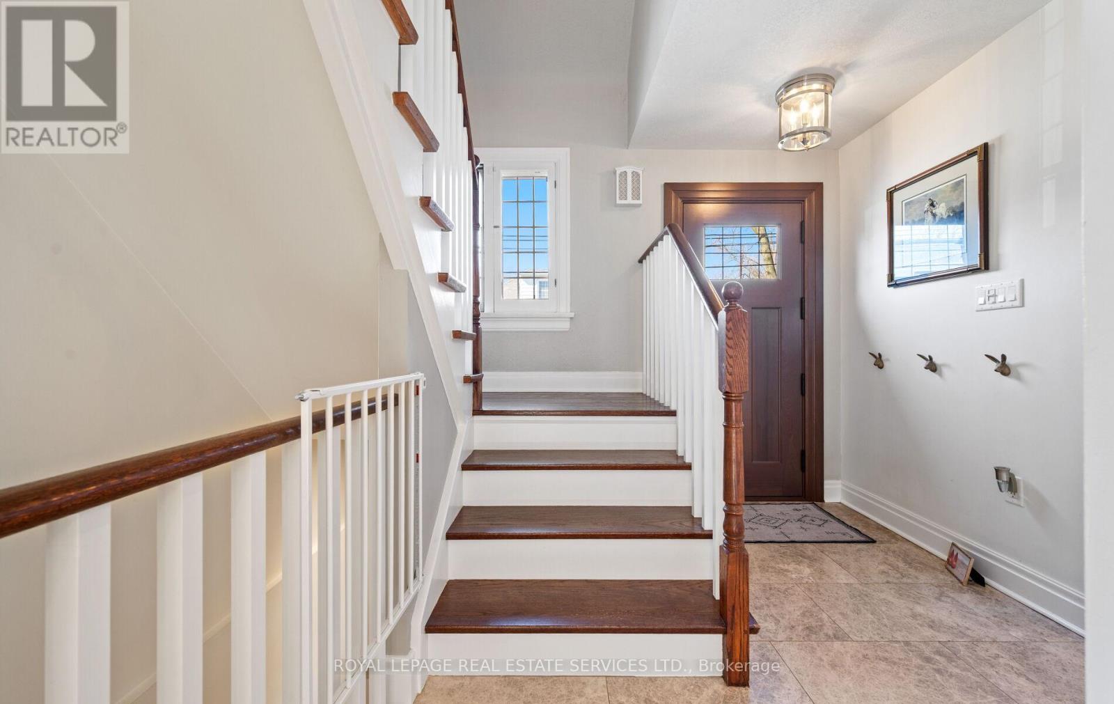 60 Thompson Avenue, Toronto, Ontario  M8Z 3T4 - Photo 14 - W12971668