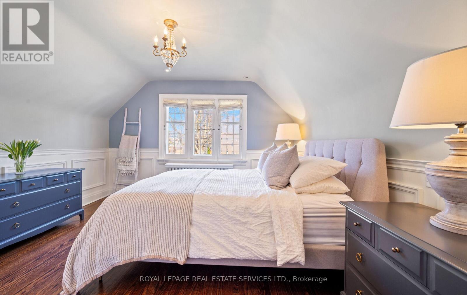 60 Thompson Avenue, Toronto, Ontario  M8Z 3T4 - Photo 15 - W12971668