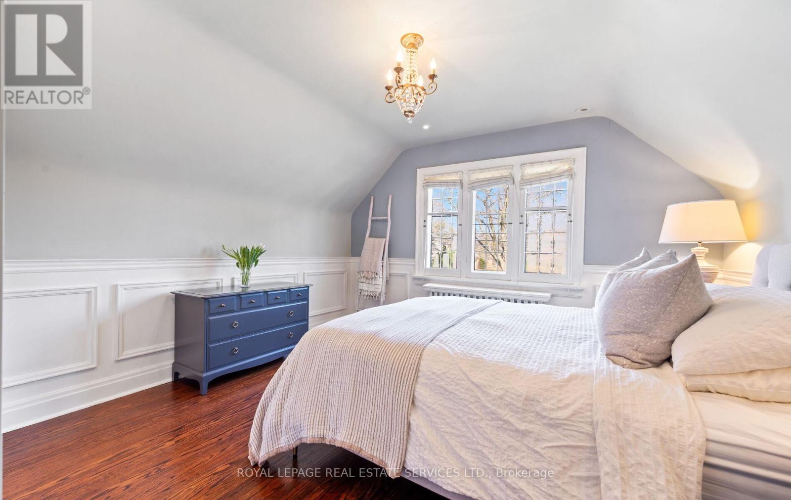 60 Thompson Avenue, Toronto, Ontario  M8Z 3T4 - Photo 16 - W12971668