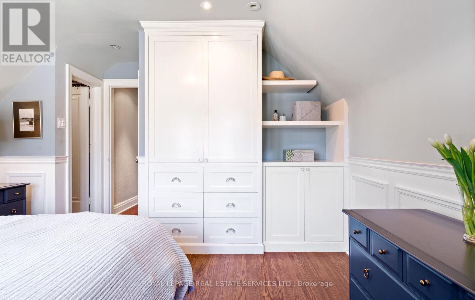 60 Thompson Avenue, Toronto, Ontario  M8Z 3T4 - Photo 17 - W12971668