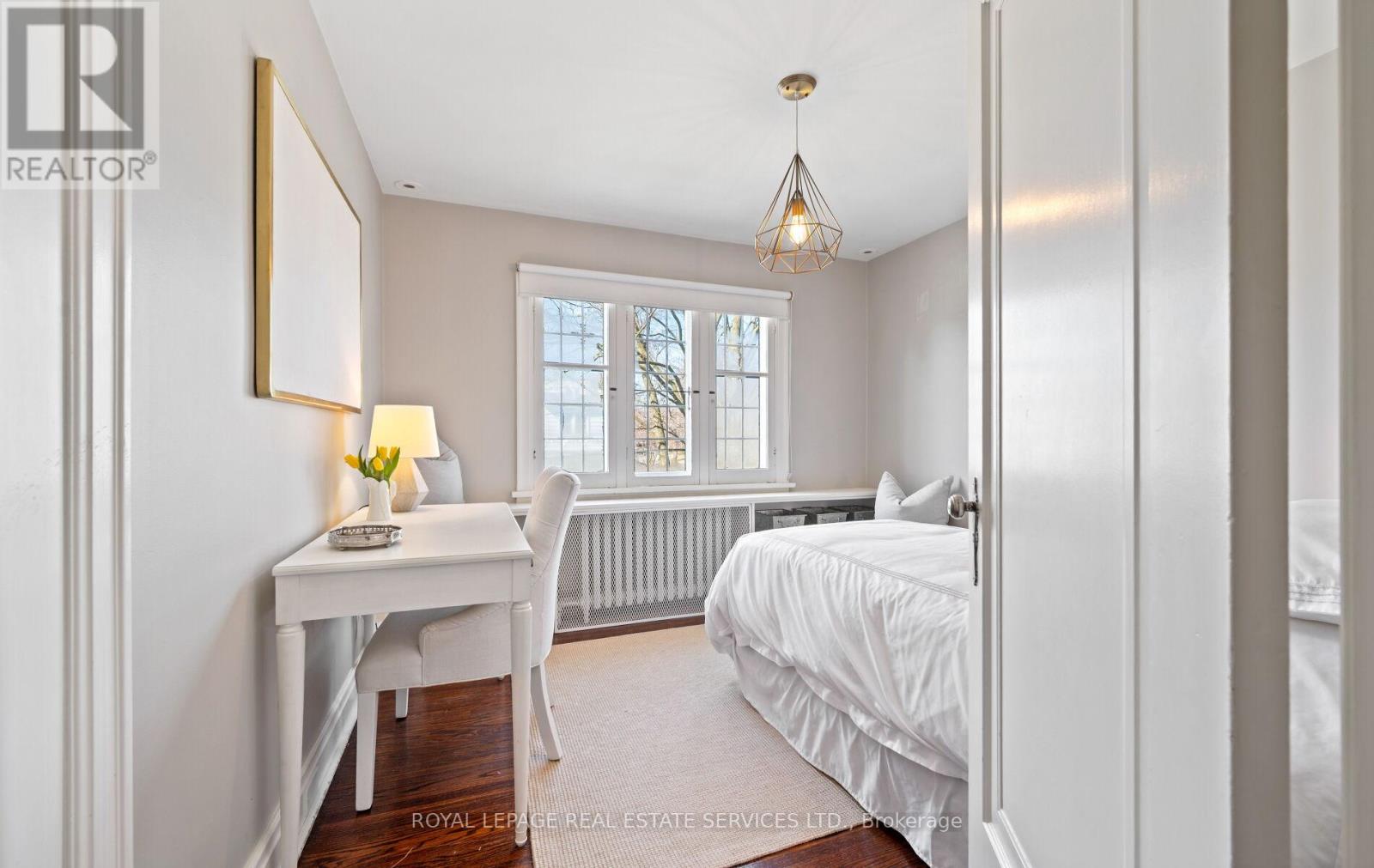 60 Thompson Avenue, Toronto, Ontario  M8Z 3T4 - Photo 18 - W12971668