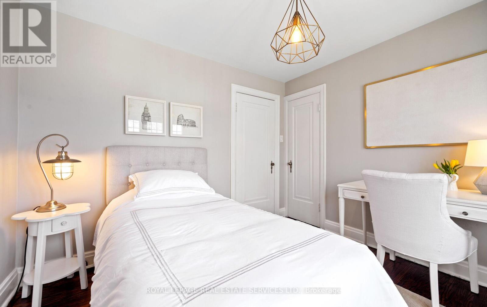 60 Thompson Avenue, Toronto, Ontario  M8Z 3T4 - Photo 19 - W12971668