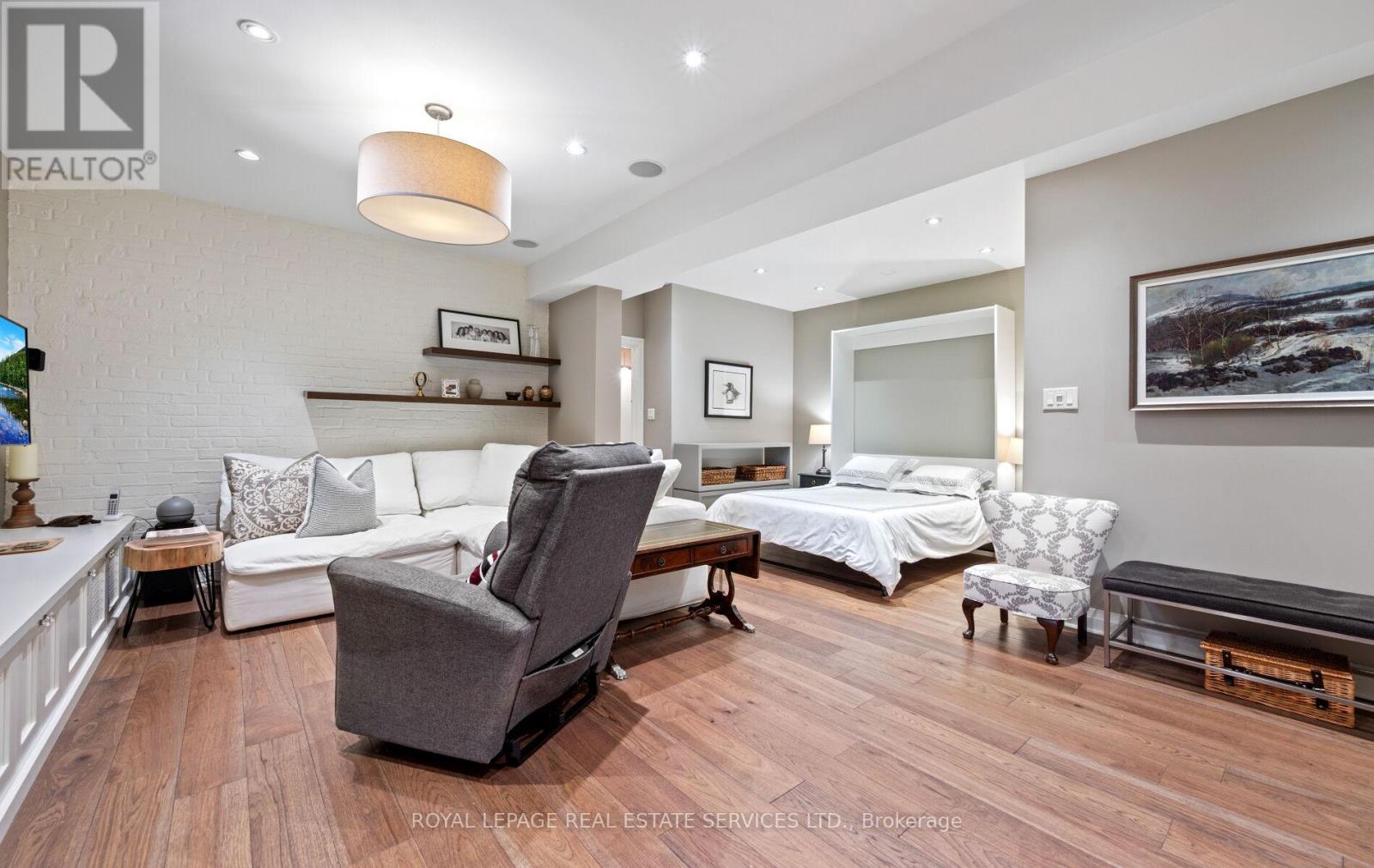 60 Thompson Avenue, Toronto, Ontario  M8Z 3T4 - Photo 26 - W12971668