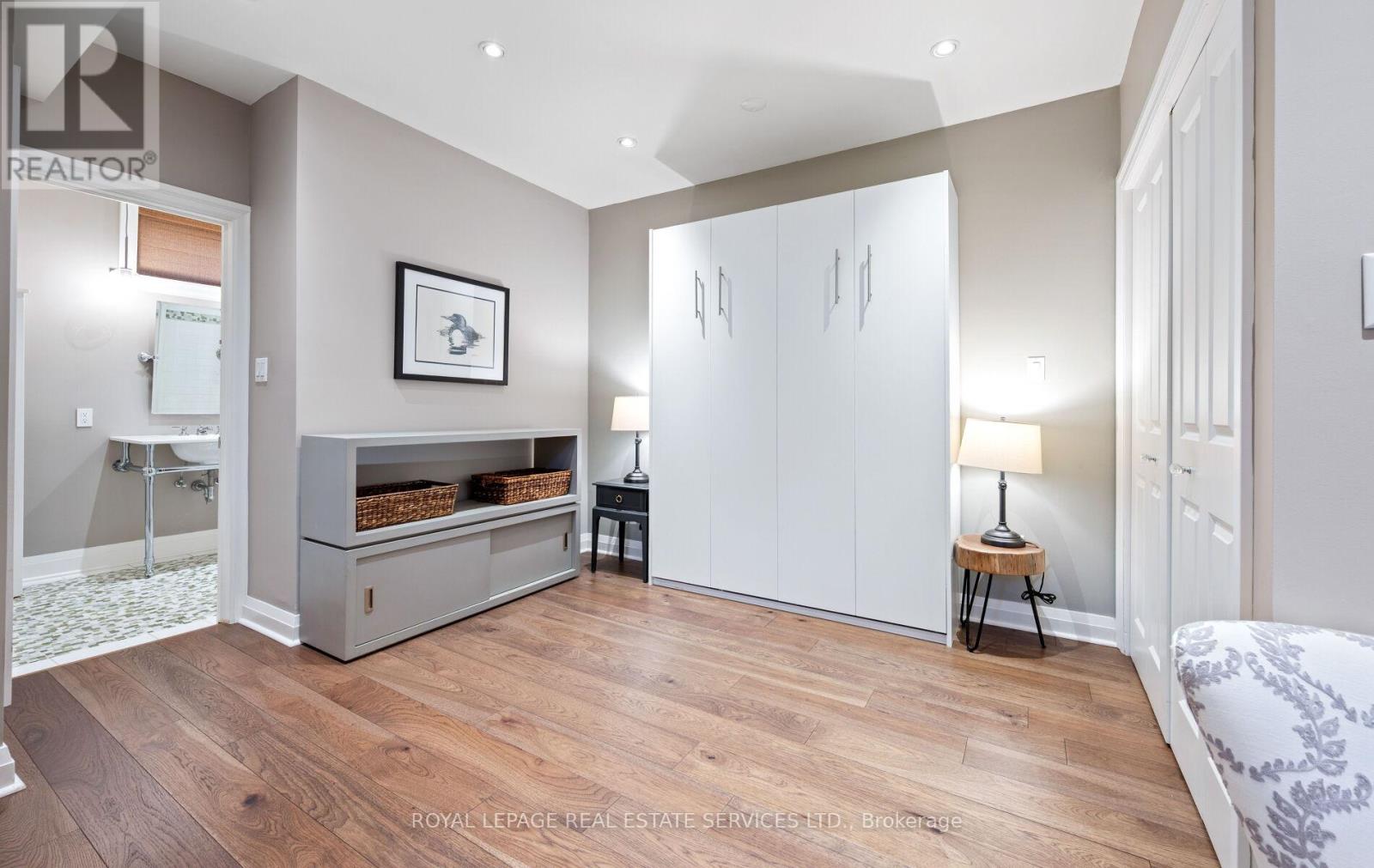 60 Thompson Avenue, Toronto, Ontario  M8Z 3T4 - Photo 28 - W12971668