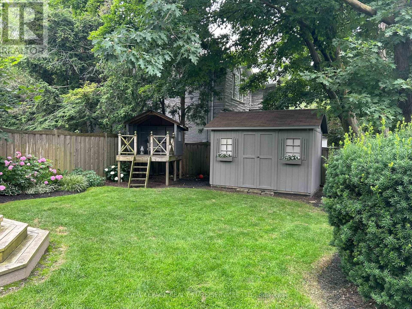 60 Thompson Avenue, Toronto, Ontario  M8Z 3T4 - Photo 33 - W12971668