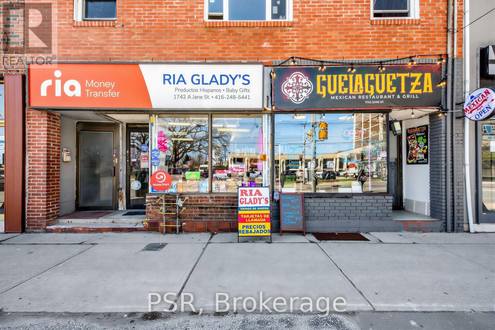 1742 JANE STREET, Toronto, Ontario