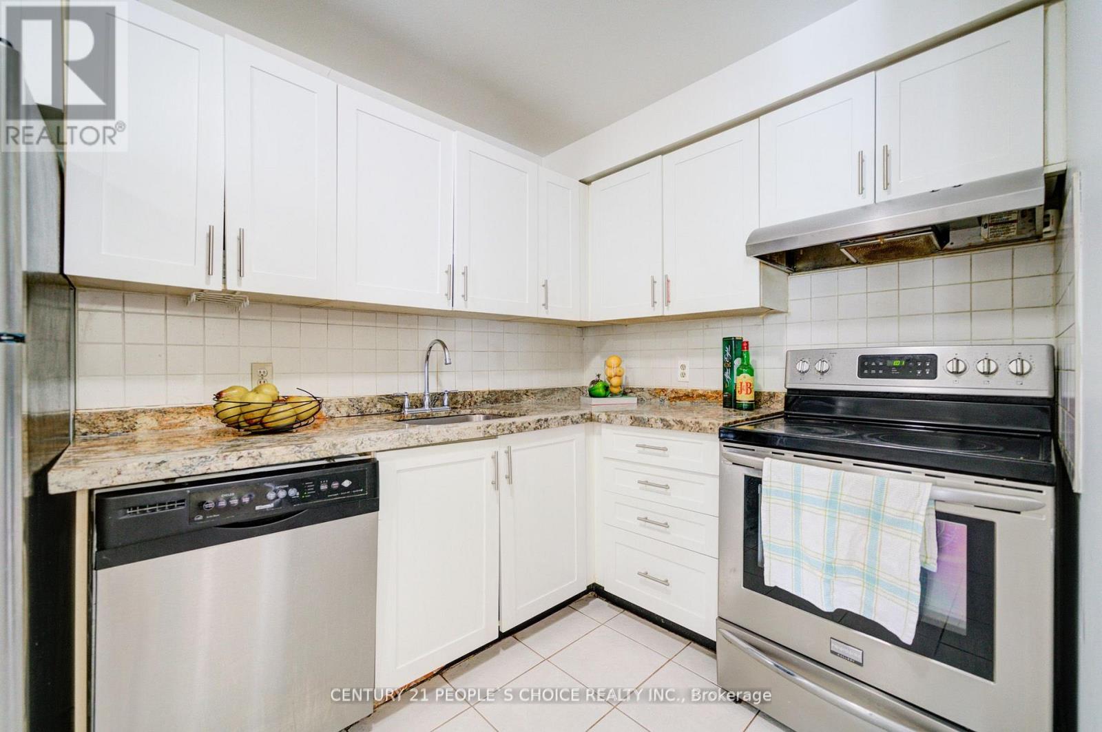 1206 - 25 Trailwood Drive, Mississauga, Ontario  L4Z 3K9 - Photo 8 - W12971686