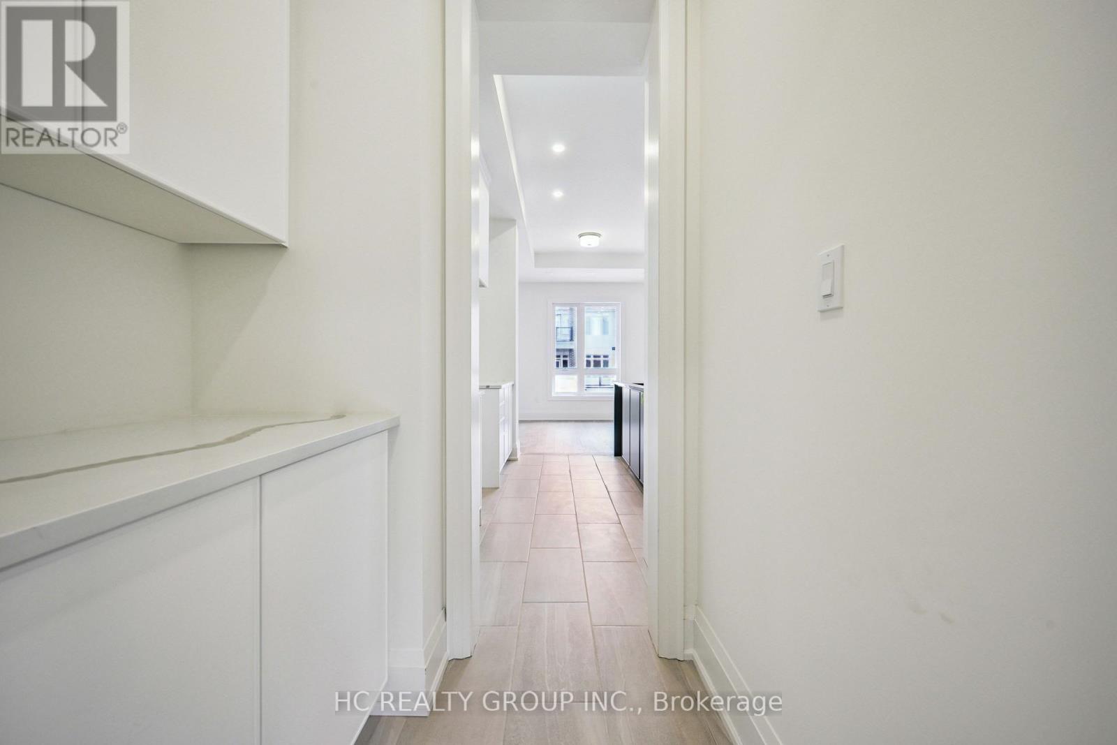 3316 Taha Gardens, Oakville, Ontario  L6M 5S1 - Photo 25 - W12971706