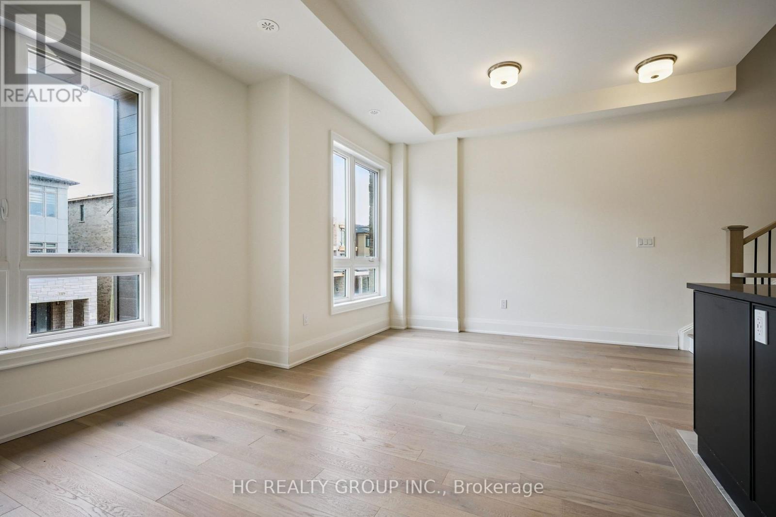 3316 Taha Gardens, Oakville, Ontario  L6M 5S1 - Photo 29 - W12971706