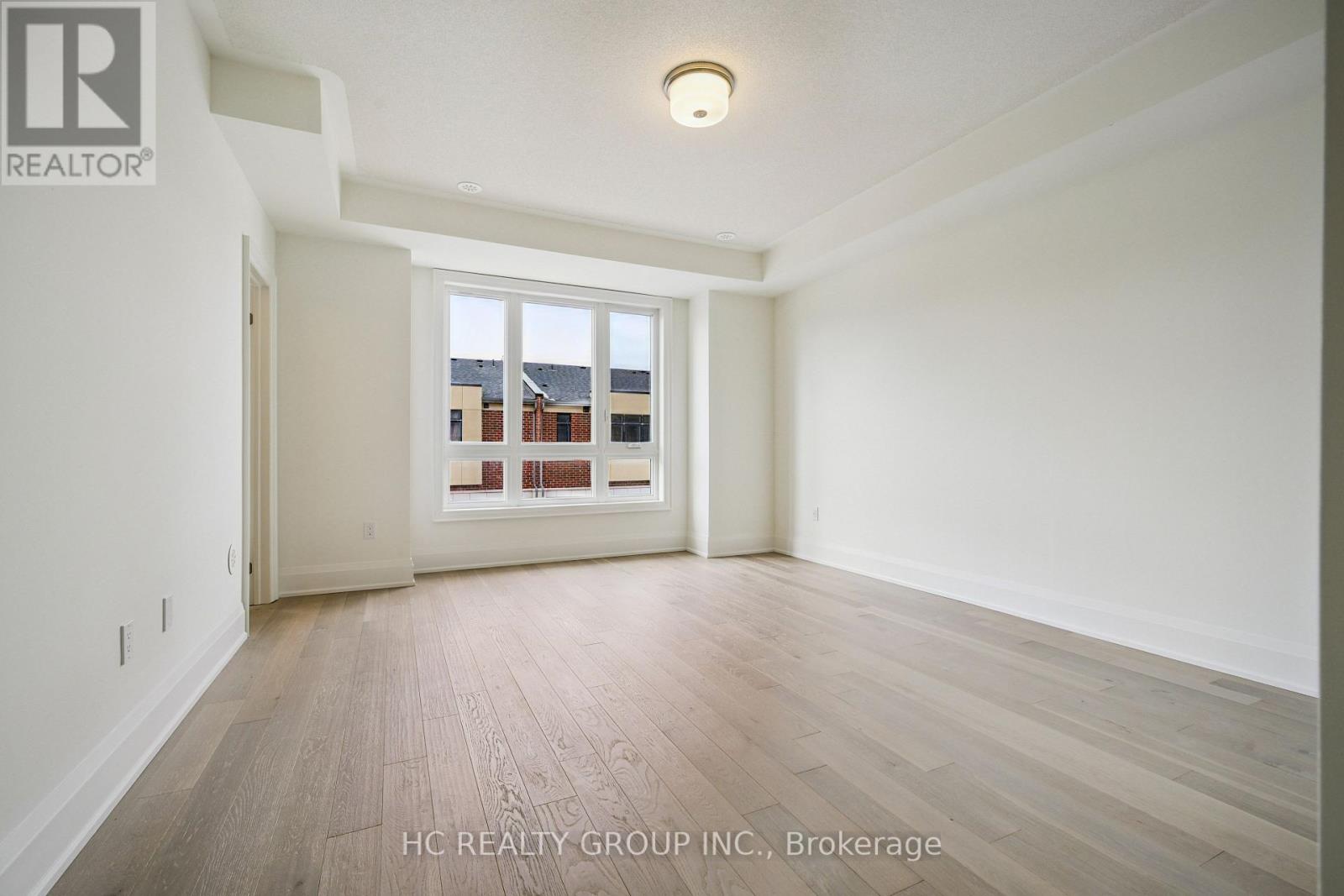 3316 Taha Gardens, Oakville, Ontario  L6M 5S1 - Photo 34 - W12971706