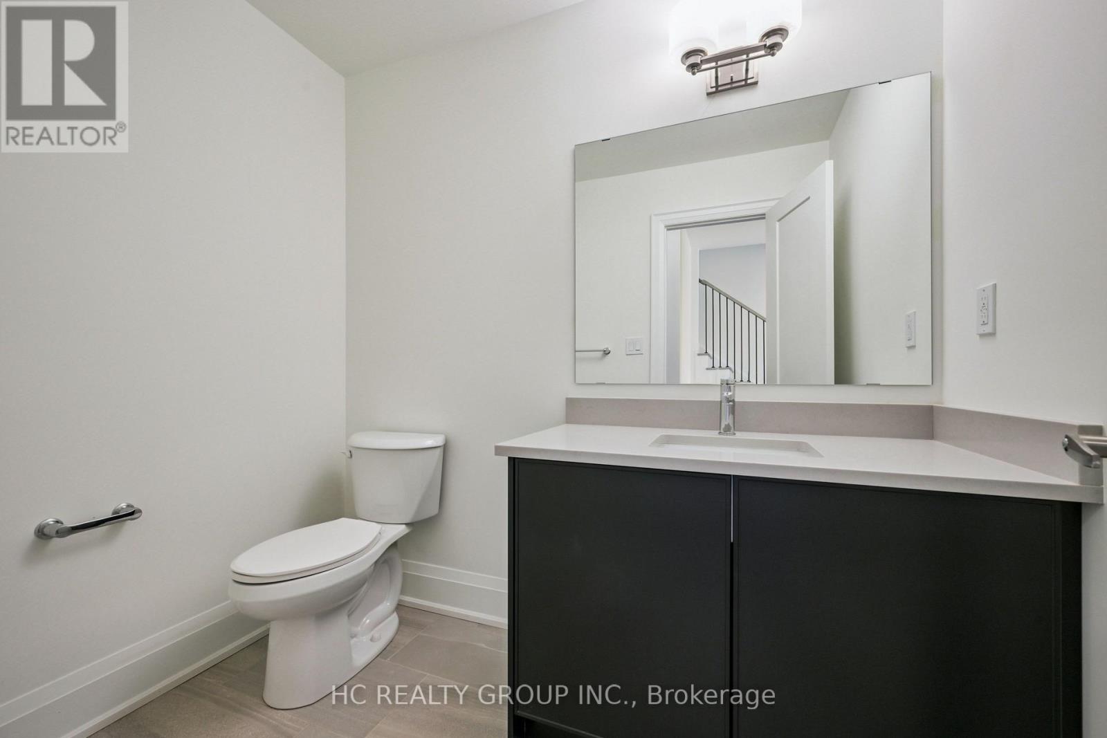 3316 Taha Gardens, Oakville, Ontario  L6M 5S1 - Photo 9 - W12971706