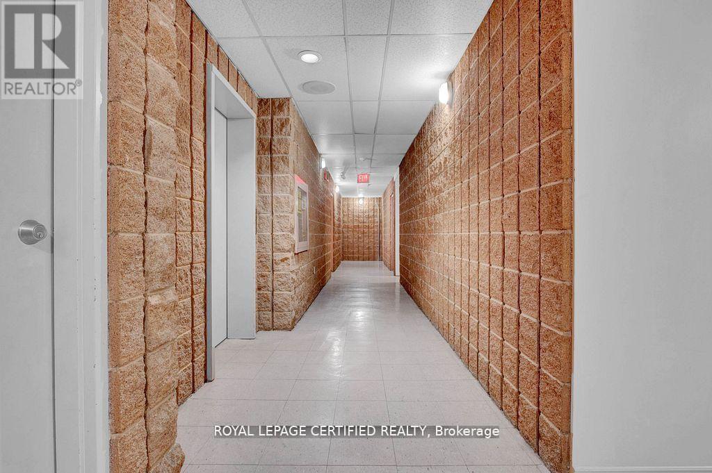 Photo 18 of 26 for 301 - 626 First Street