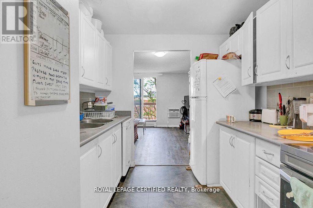 Photo 5 of 26 for 301 - 626 First Street