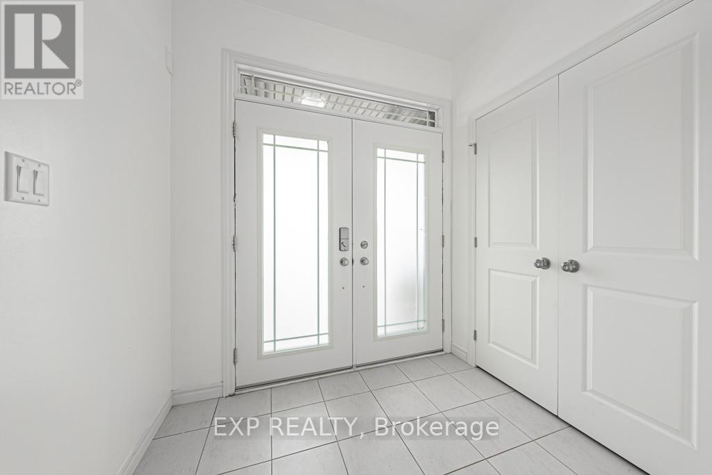 462 Blackburn Drive, Brantford, Ontario  N3T 6S8 - Photo 4 - X12971500