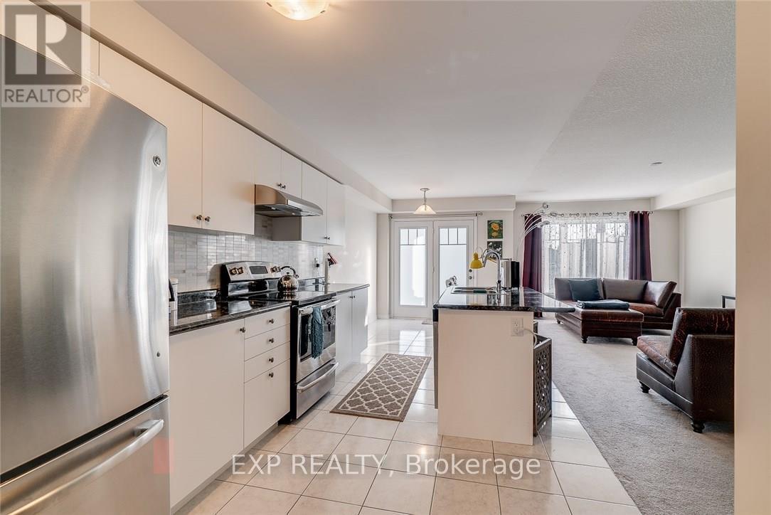 8482 Hickory Lane, Niagara Falls, Ontario  L2H 0K8 - Photo 10 - X12971552