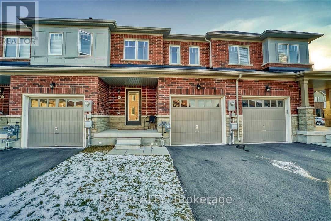 8482 Hickory Lane, Niagara Falls, Ontario  L2H 0K8 - Photo 3 - X12971552