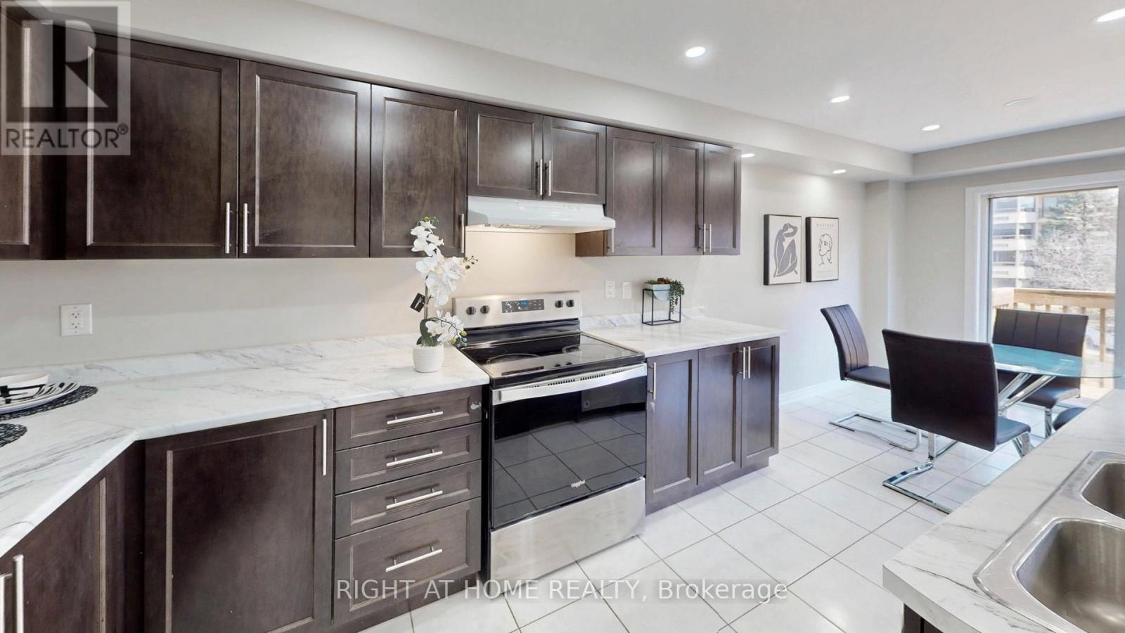 23 - 755 Linden Drive, Cambridge, Ontario  N3H 0E4 - Photo 18 - X12971678