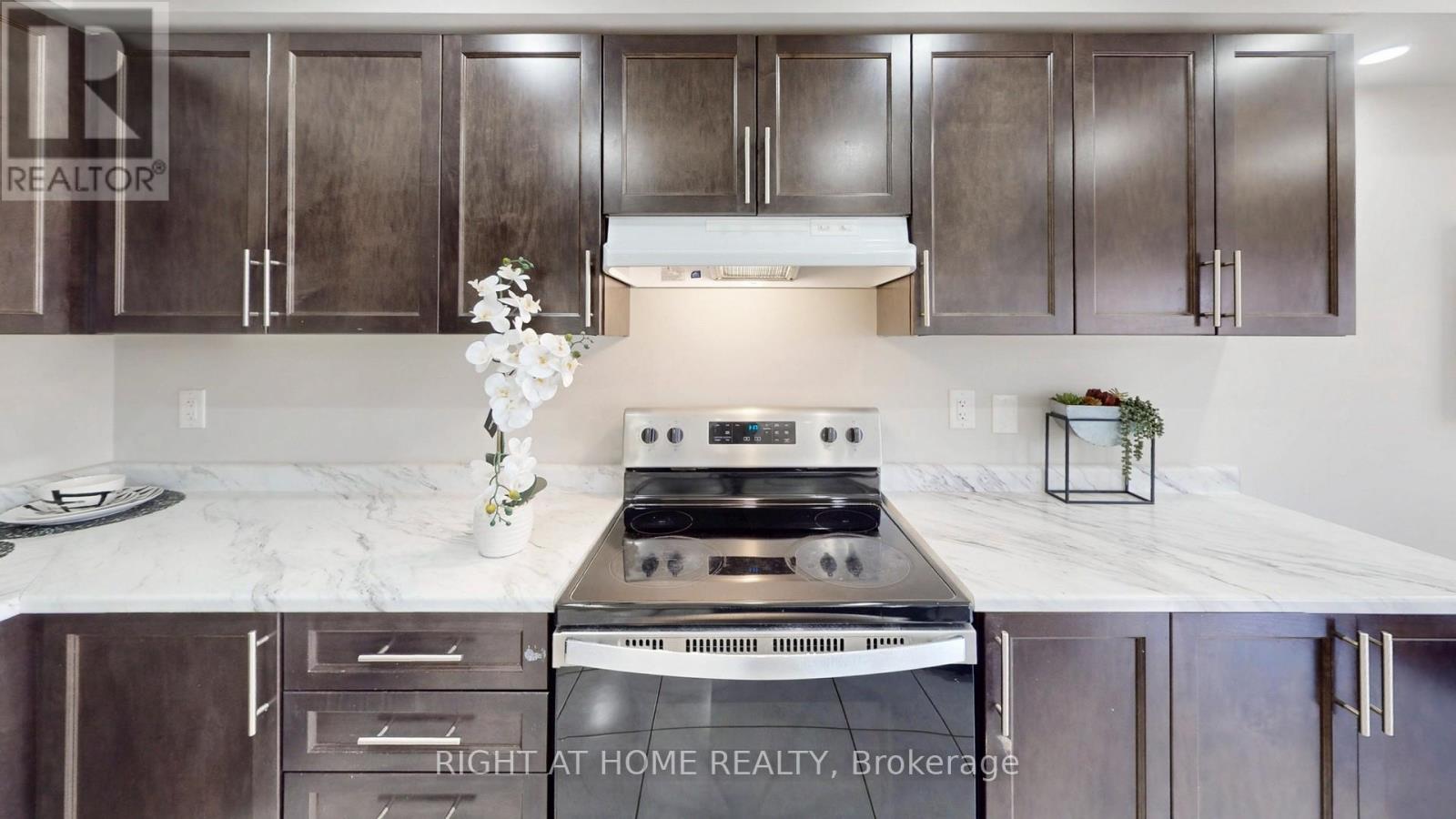 23 - 755 Linden Drive, Cambridge, Ontario  N3H 0E4 - Photo 21 - X12971678