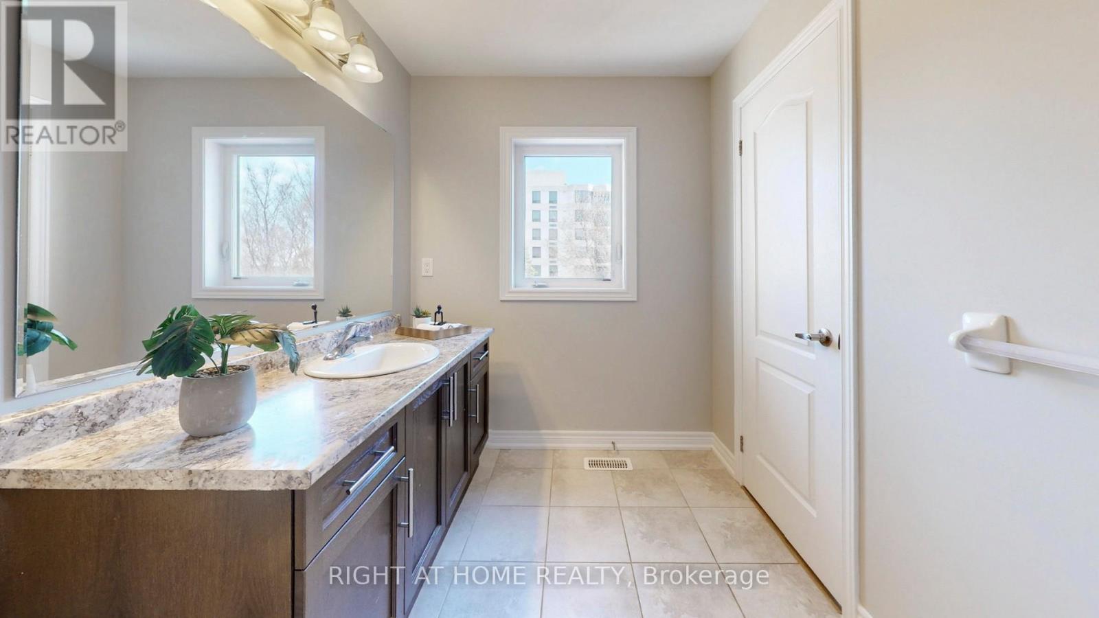 23 - 755 Linden Drive, Cambridge, Ontario  N3H 0E4 - Photo 35 - X12971678