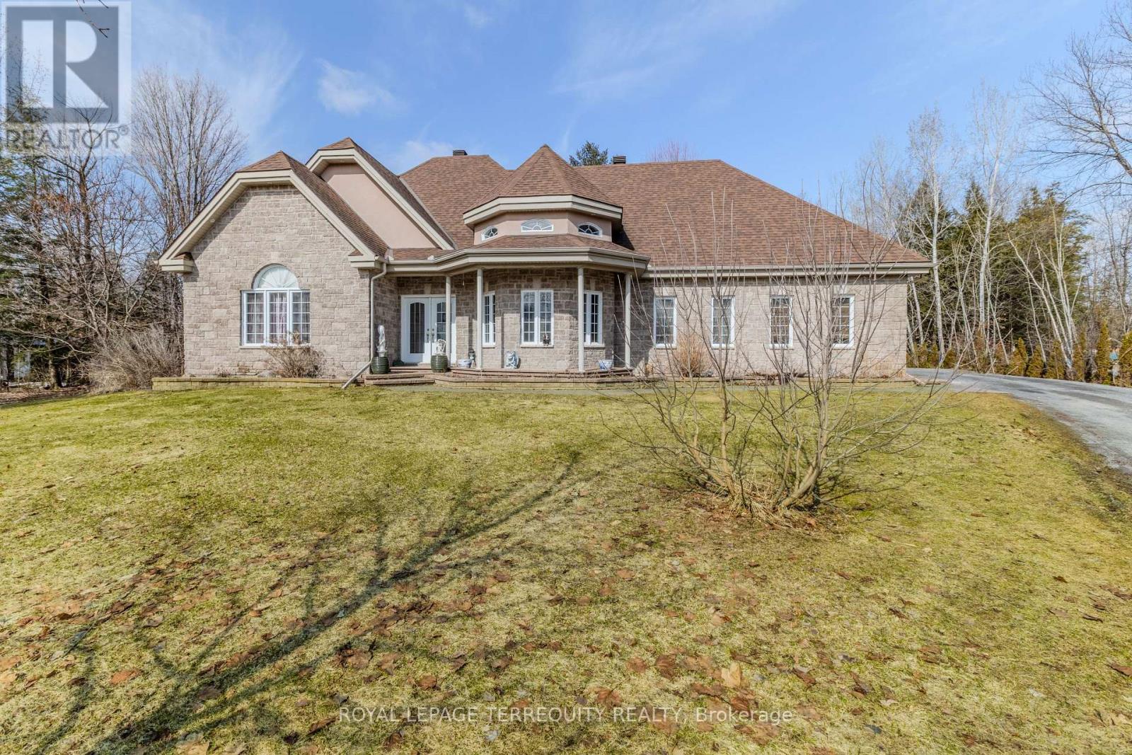 591 DU PARC ROAD, Hawkesbury, Ontario