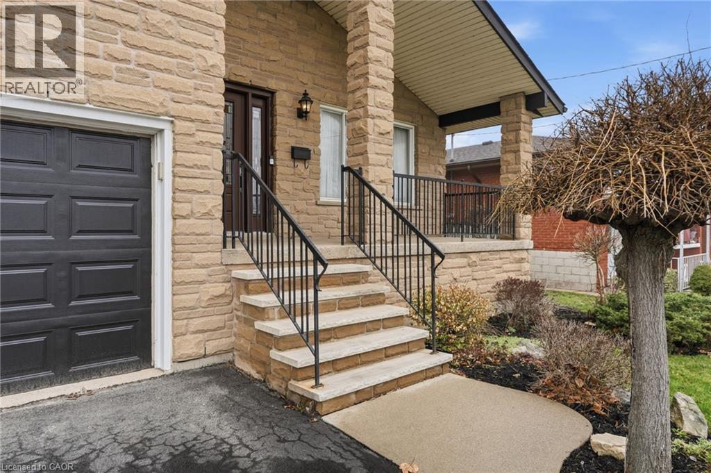 783 Stone Church Road E, Hamilton, Ontario  L8W 1A9 - Photo 3 - 40818601