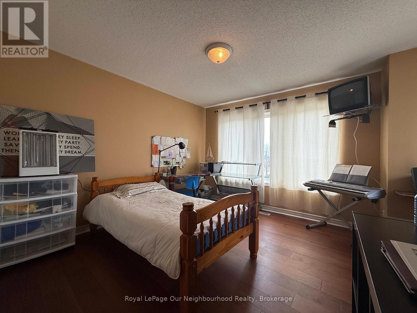 7071 Baskerville Run, Mississauga, Ontario  L5W 1A3 - Photo 18 - W12971928