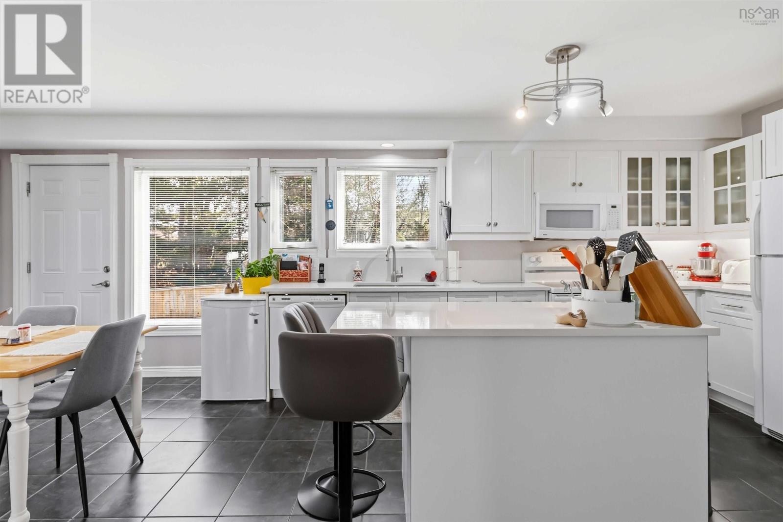 198 Cresthaven Drive, Halifax, Nova Scotia  B3M 4B4 - Photo 14 - 202606649