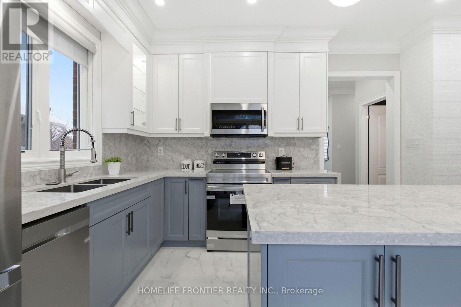 107 Mynden Way, Newmarket, Ontario  L3X 3B7 - Photo 17 - N12971372