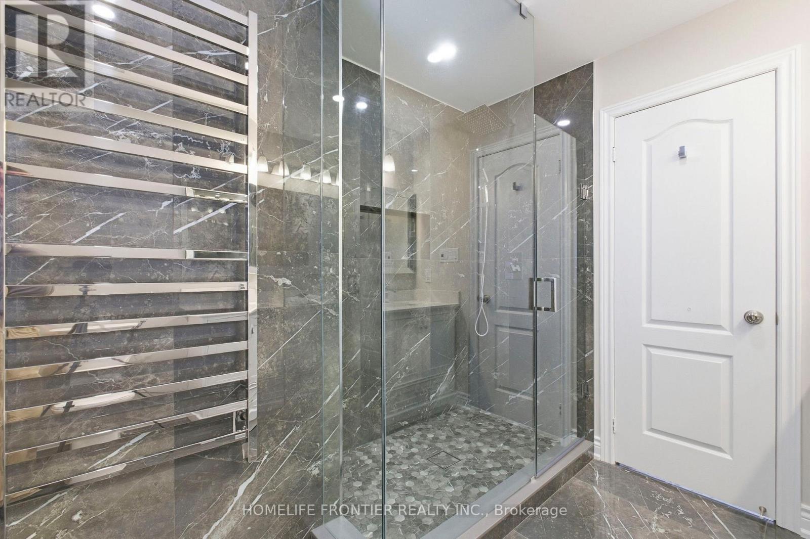 107 Mynden Way, Newmarket, Ontario  L3X 3B7 - Photo 23 - N12971372