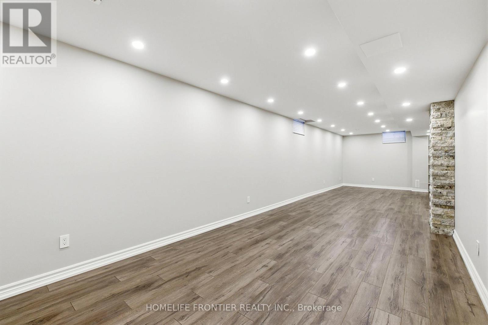 107 Mynden Way, Newmarket, Ontario  L3X 3B7 - Photo 33 - N12971372