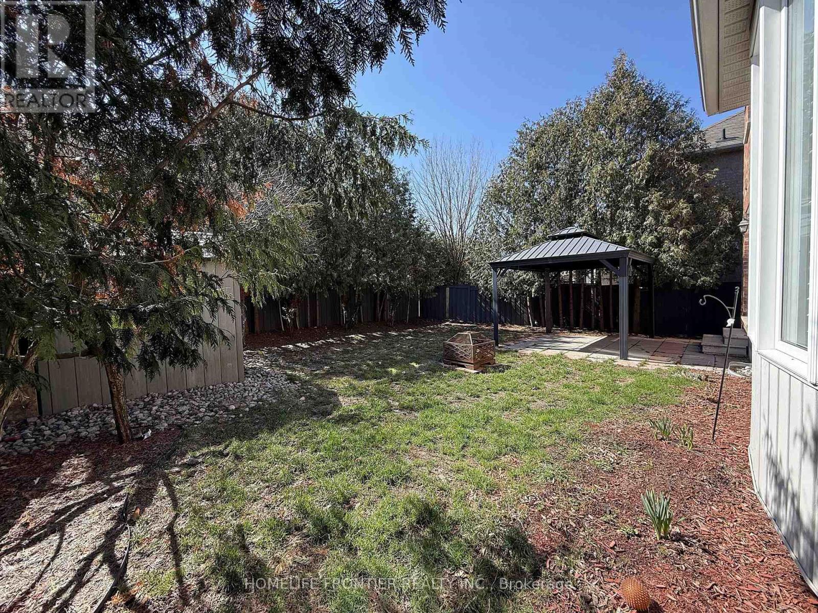 107 Mynden Way, Newmarket, Ontario  L3X 3B7 - Photo 37 - N12971372