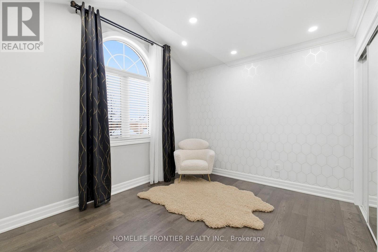 107 Mynden Way, Newmarket, Ontario  L3X 3B7 - Photo 29 - N12971372