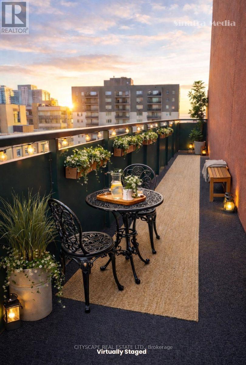 1004 - 49 Queen Street E, Mississauga, Ontario  L5G 4N6 - Photo 4 - W12836548