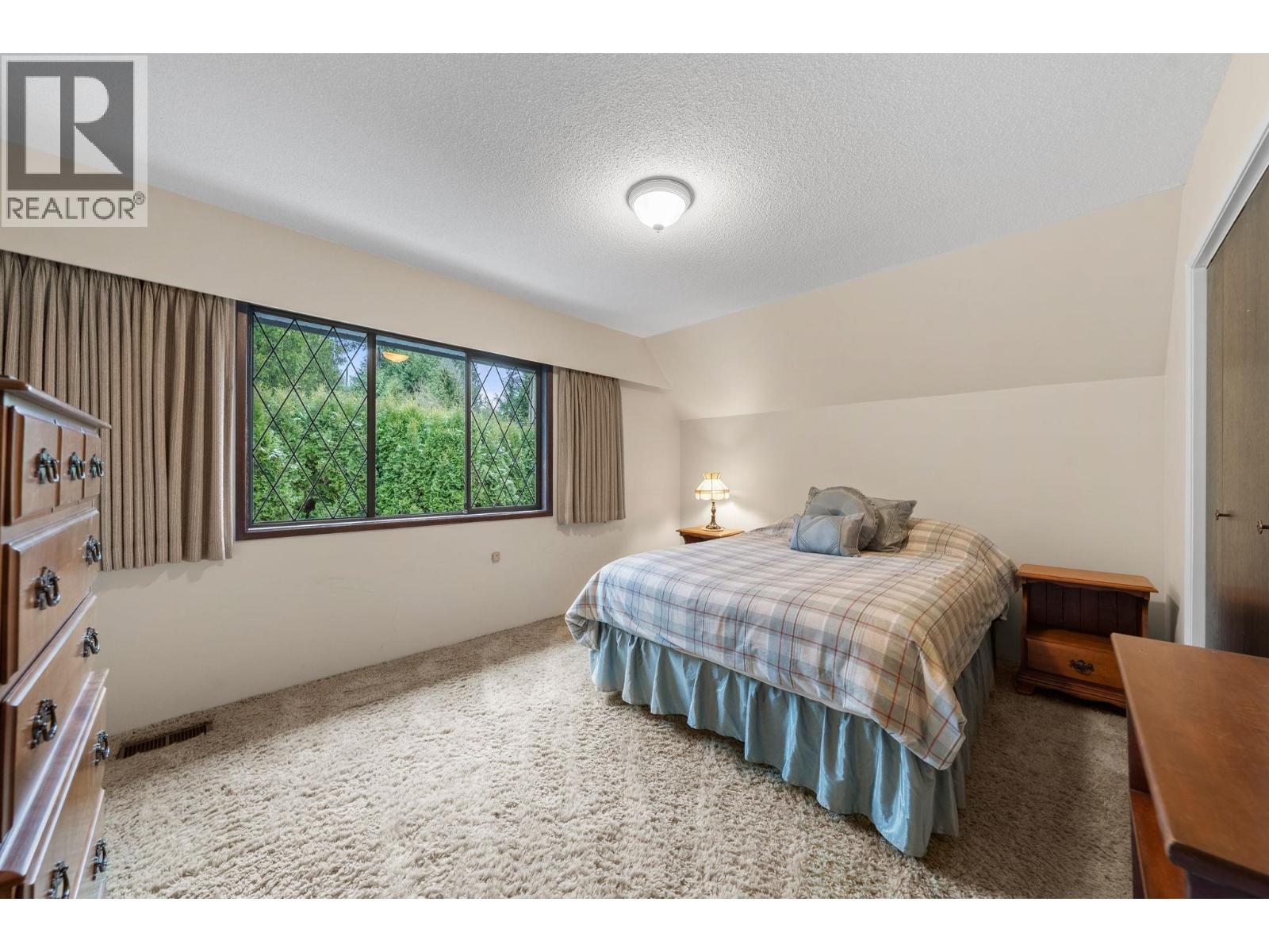 4877 Cedarcrest Avenue, North Vancouver, British Columbia  V7R 3R6 - Photo 20 - R3098858