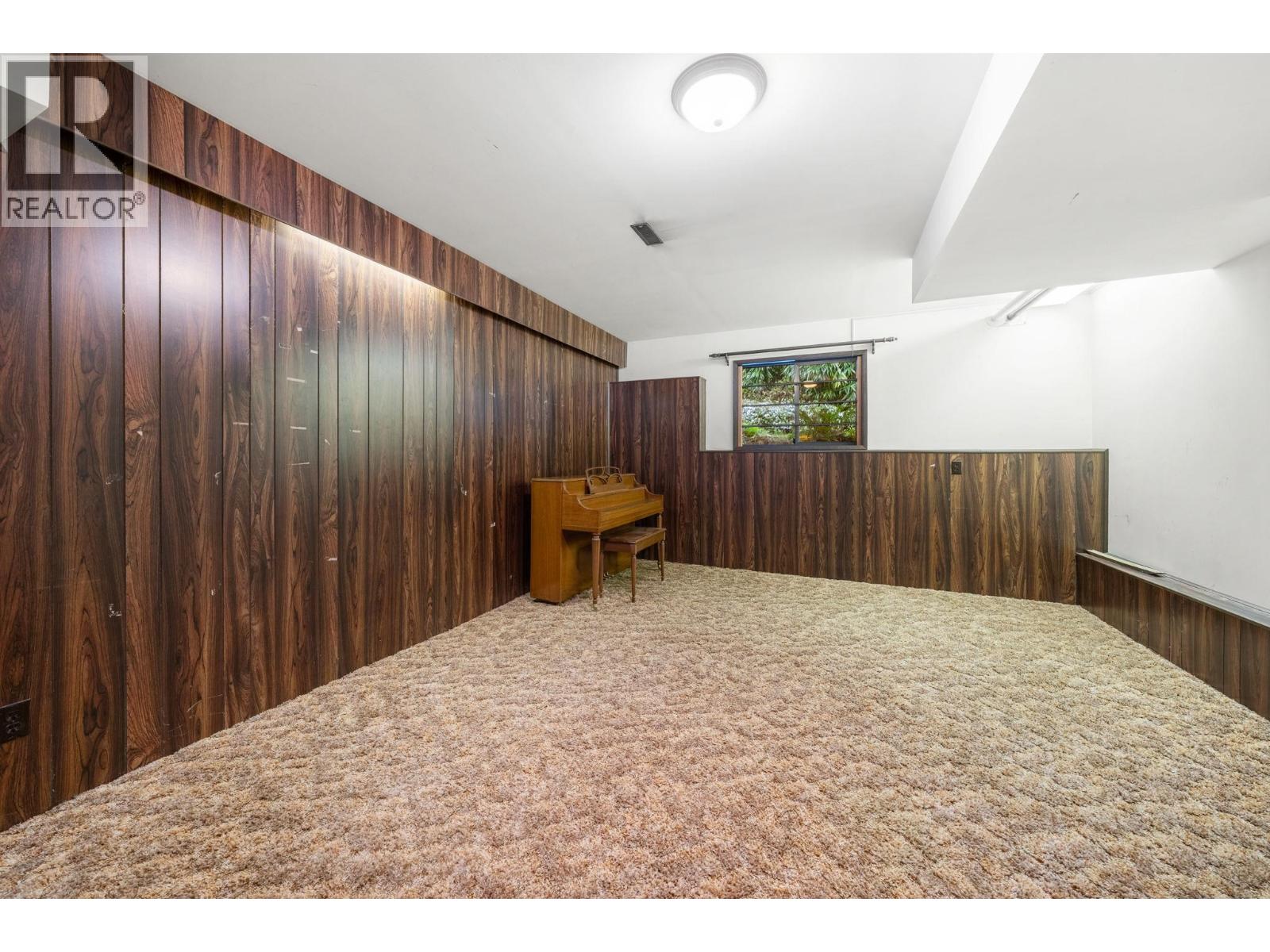 4877 Cedarcrest Avenue, North Vancouver, British Columbia  V7R 3R6 - Photo 33 - R3098858