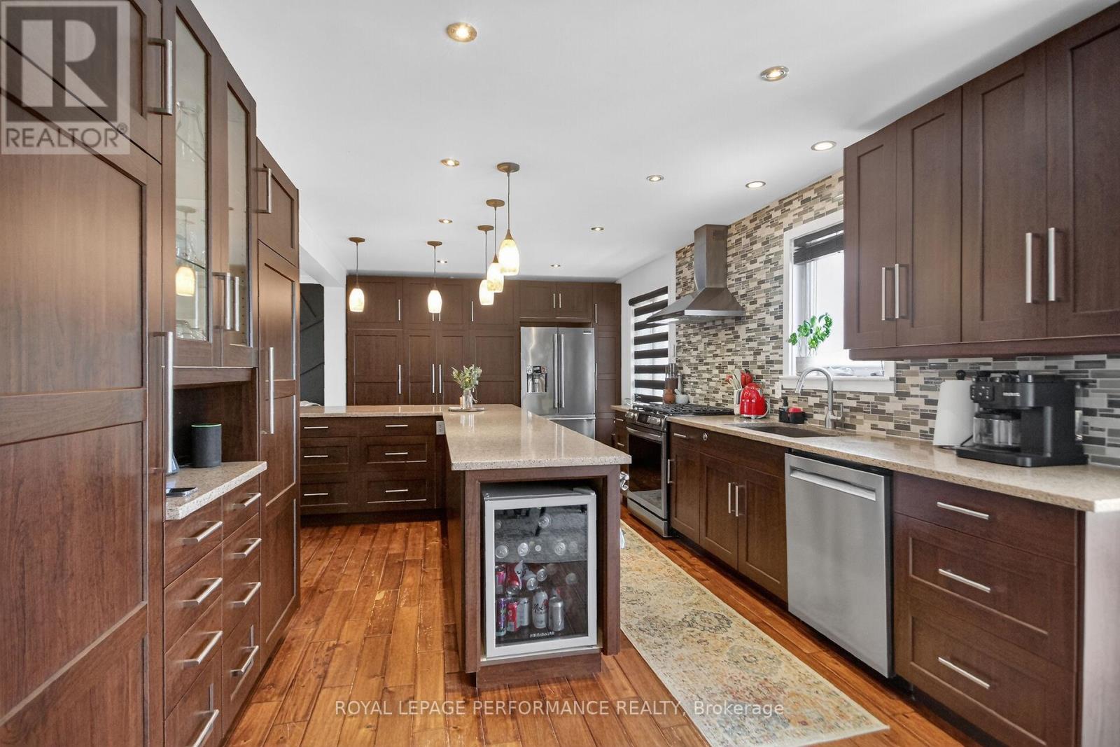 107 Dunlop Crescent, Russell, Ontario  K4R 1B3 - Photo 14 - X12971918