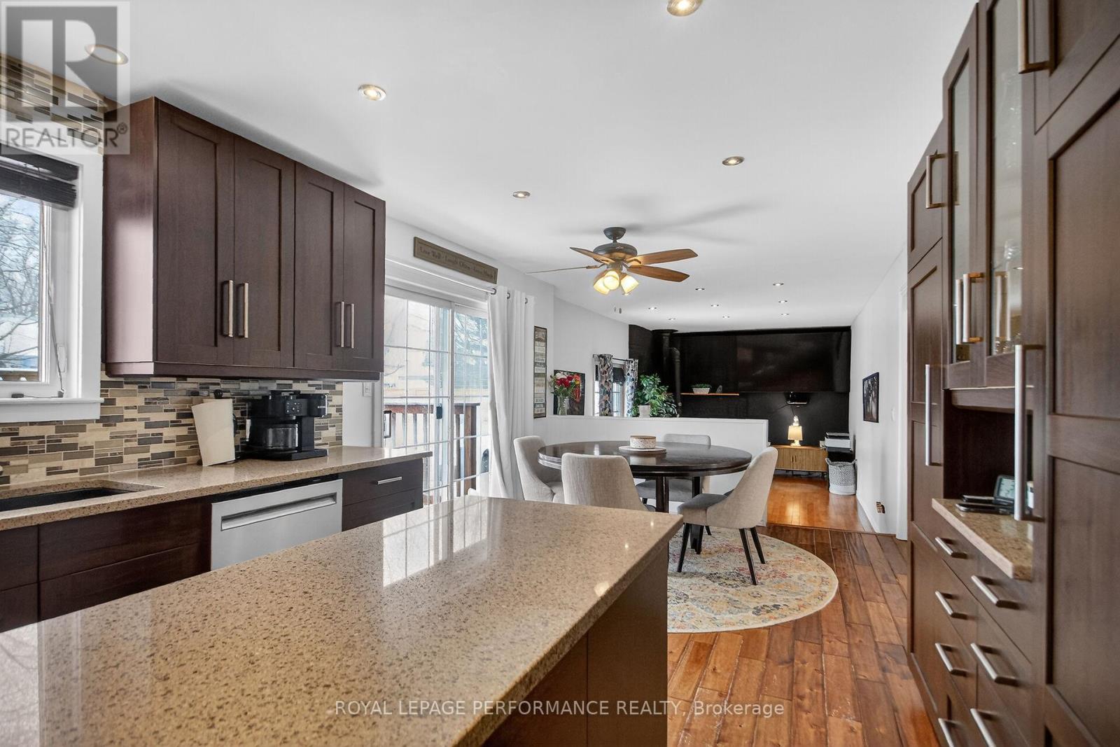 107 Dunlop Crescent, Russell, Ontario  K4R 1B3 - Photo 19 - X12971918