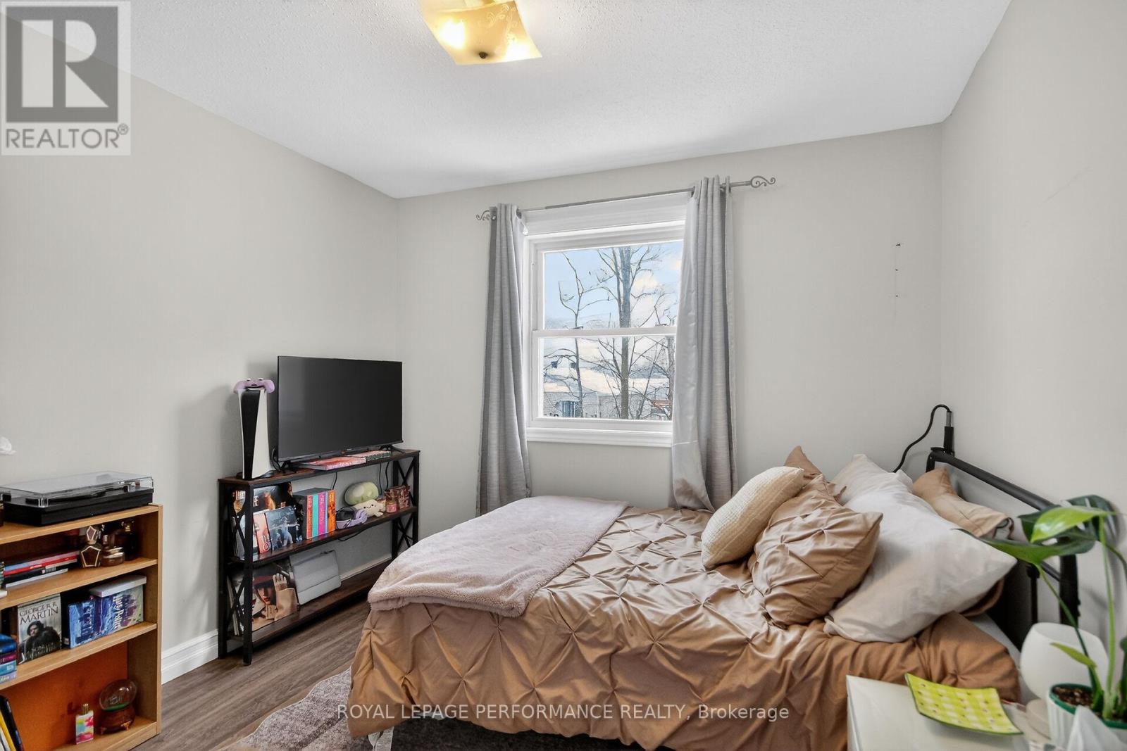 107 Dunlop Crescent, Russell, Ontario  K4R 1B3 - Photo 31 - X12971918