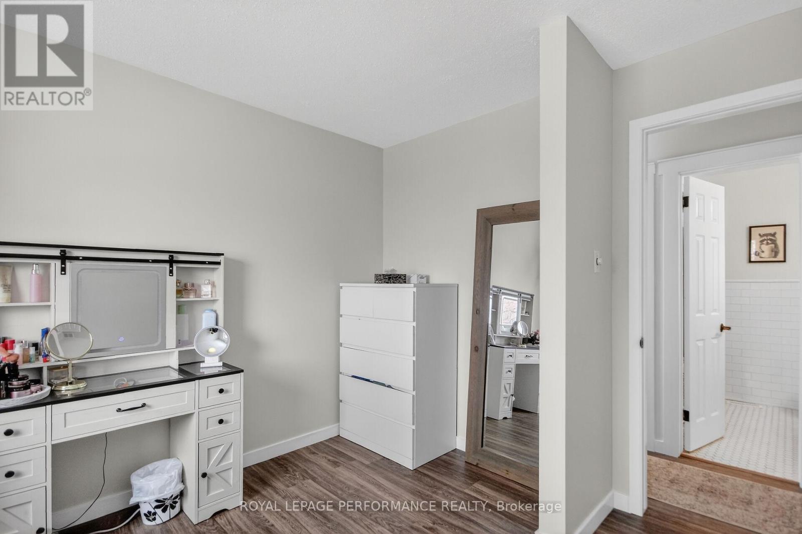 107 Dunlop Crescent, Russell, Ontario  K4R 1B3 - Photo 34 - X12971918