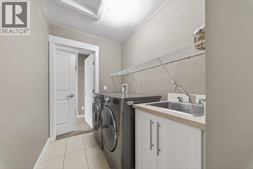 229 Rainbow Falls Glen, Chestermere, Alberta  T1X 0S6 - Photo 25 - A2298551