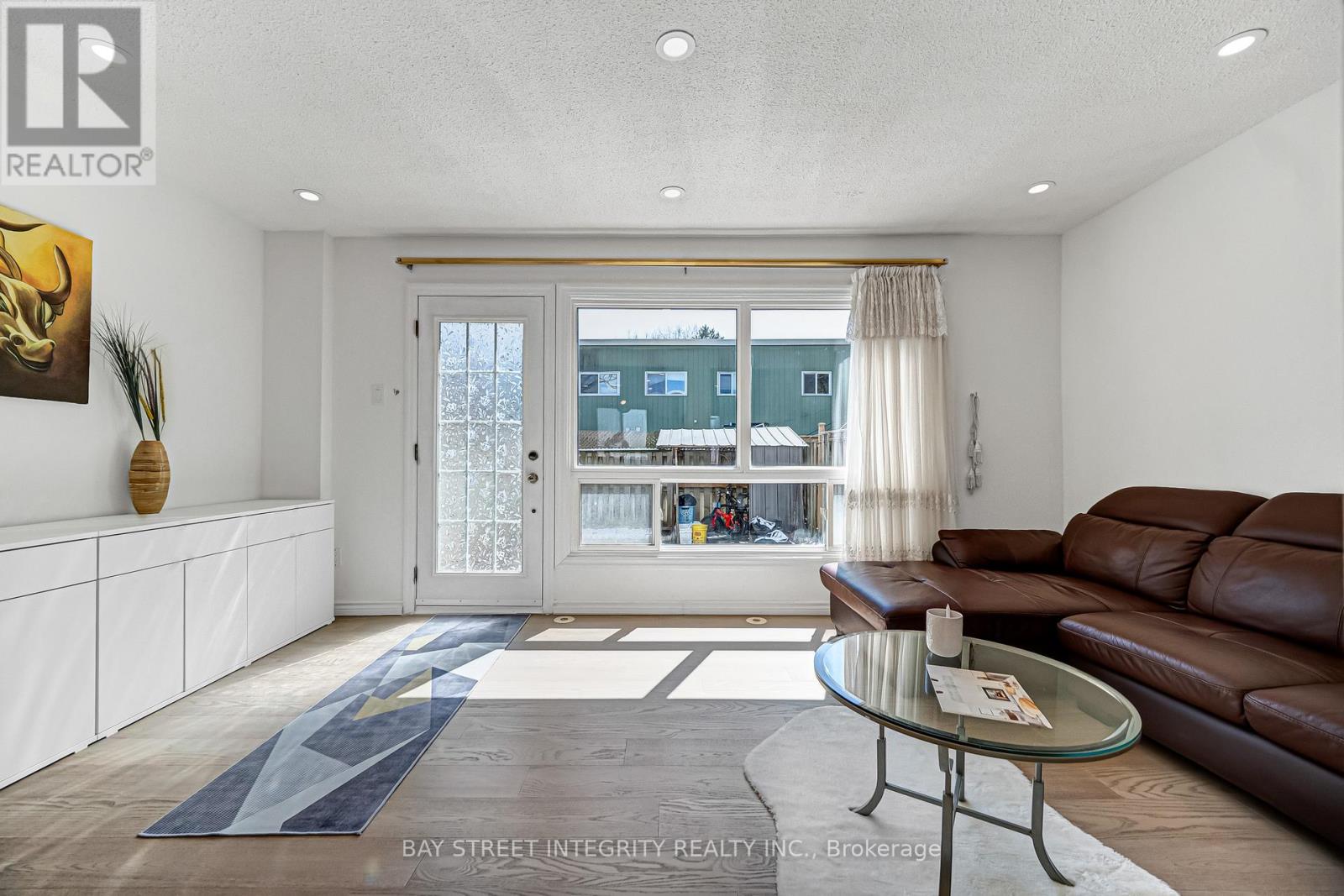 20 Elsa Vine Way, Toronto, Ontario  M2J 4H9 - Photo 16 - C12971456