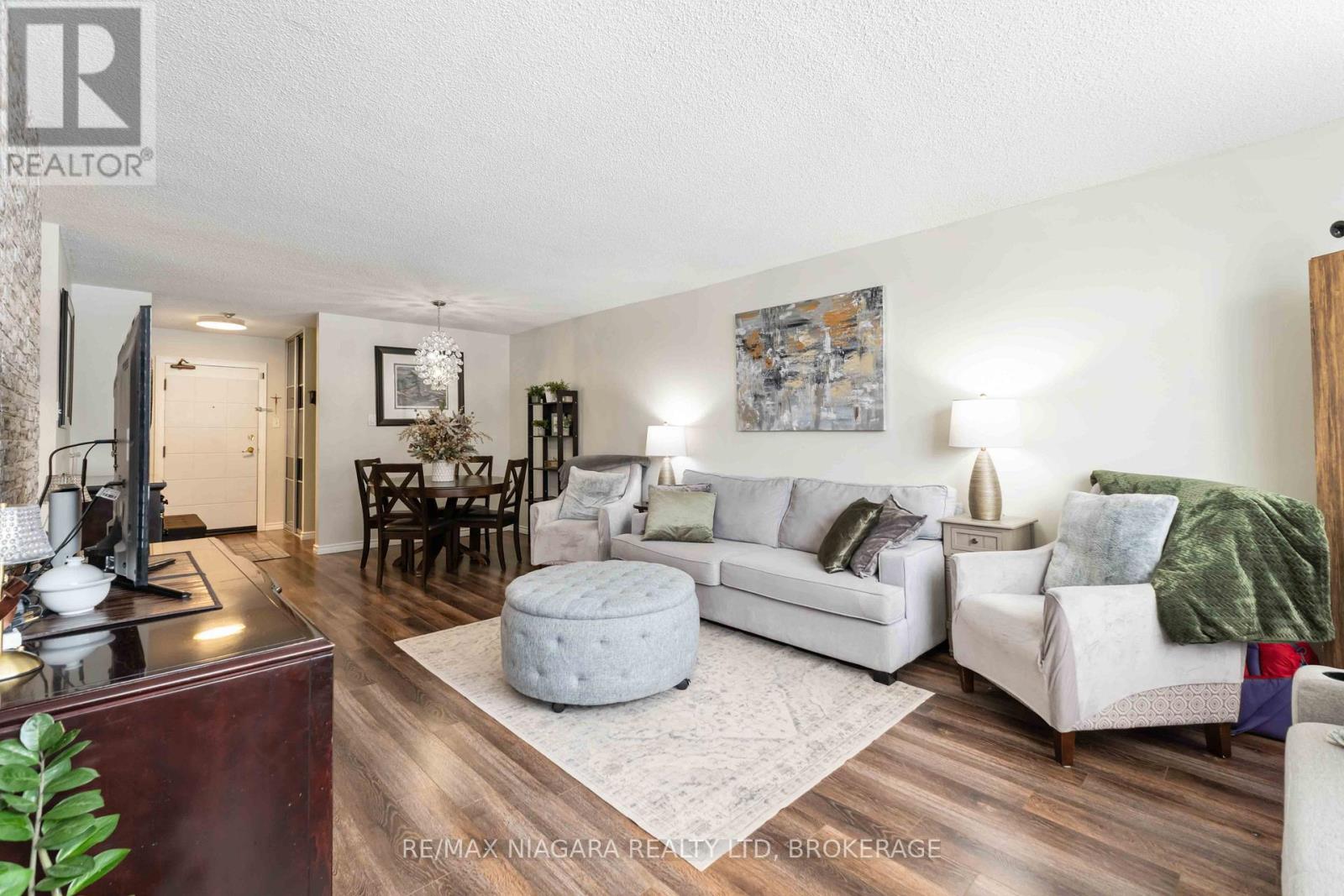 210 - 5100 Dorchester Road, Niagara Falls, Ontario  L2E 7H4 - Photo 5 - X12971764